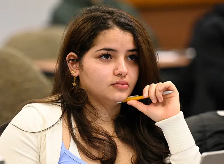 female accounting student